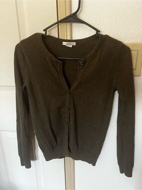 Basic Essentials Women's Dark Green Button-Front Sweater